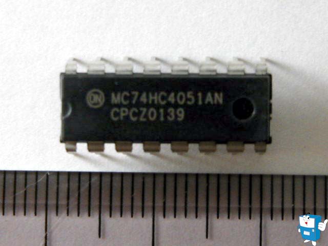 IC 74HC4051