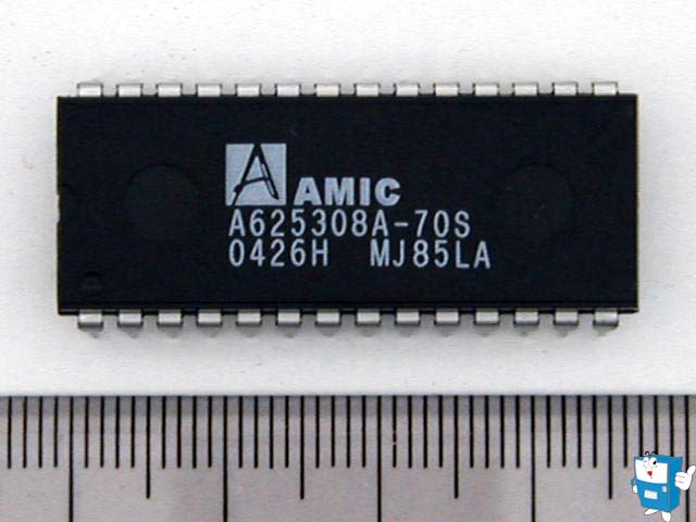 IC 62256 (625308A-70SF)DIP