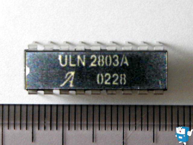 IC ULN2803A