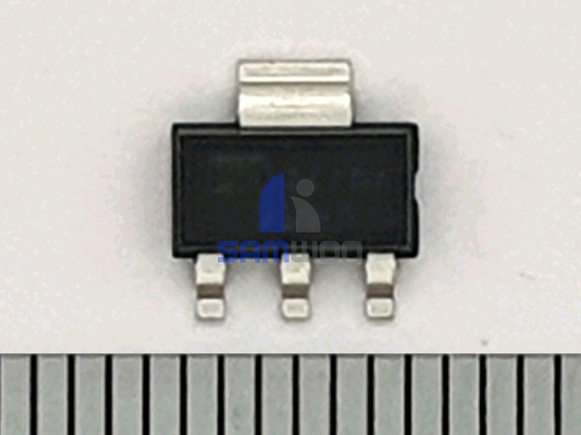 IC MIC2920A  3.3V 400mA